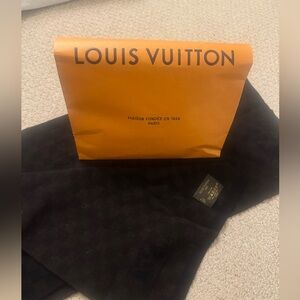 Louis Vuitton men’s 100% wool scarf